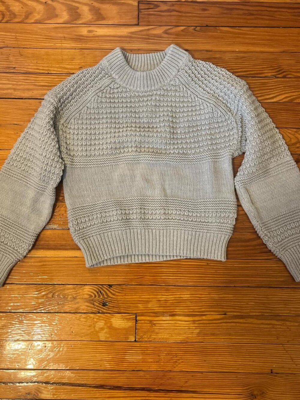 Grey chunky knit crop sweater 🩶